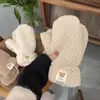 Manoplas de Lana de Cordero Cálidas de Invierno Moda Coreana Forro Polar Engrosado A Prueba de Frío Colgantes del Cuello Etiqueta de Oso Lindas Modernas