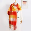 Bufanda Azul Klein para Mujer Invierno Versión Coreana Versátil Engrosada Color Sólido Chal Mohair de Gama Alta Bufanda Cálida para el Cuello