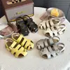 Sandalias de Diadema de Moda para Niños 2026 Verano Nuevas Sandalias Tipo Birkenstock Estilo Coreano para Niñas Zapatos de Playa de Suela Suave para Niños Modernas