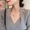 Collar de Rosa Negra para Mujer, Diseño de Nicho de Lujo Ligero, Nuevo Estilo Retro, Anillo de Cola de Camelia Versátil