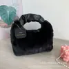 Bolso Plegado Acolchado 2025 Moda Otoño e Invierno Estilo K Sencillo y Elegante Femenino Peludo Versátil Bolso Cruzado