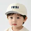 Gorra con Pico de Patito Letra SÍ, Sombrero de Sol Transpirable a Cuadros para Niños, Gorro Infantil Versátil para Todas las Estaciones