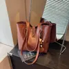 Bolso tote de moda retro de gran capacidad para mujer, nuevo estilo 2026, bolso de hombro versátil, bolso de axila, bolso para el trabajo