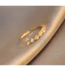 Anillo de Lujo Ligero de Cobre Incrustado con Circonita, Apertura Femenina y de Alta Gama, Anillo Ajustable Super Brillante, Estilo Ins Simple y Popular