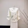 Camisa con Bordado Pesado Estilo Chino con Patrón de Ciervo Otoño 2025 Nuevo Cuello Alto Tapeta Diagonal Top Nuevo Estilo Chino para Mujer