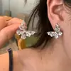 Pendientes de Mariposa con Zirconia Microincrustada Estilo Lujo Ligero Aguja de Plata para Mujer Diseño de Nicho Pendientes de Gama Alta Joyería para Orejas de Celebridad de Internet Elegante