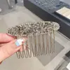 Lujo Ligero y Sensación de Alta Gama, Peine para el Cabello con Pedrería Azul Claro, Herramienta de Peinado para Mujer, Peine para Flequillo Lateral, Accesorio Versátil para el Cabello