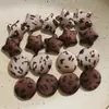 Outono e Inverno Retro Maillard Estampa de Leopardo Cor de Café Estrela de Cinco Pontas Fivela Redonda Botão Acessório de Cabelo DIY Acessórios de Chapéu