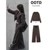 Chamarra con Capucha Color Café Oscuro Traje Deportivo de Principios de Otoño para Mujer Nuevo Estilo 2026 Corte Relajado Estilo Coreano Conjunto Completo