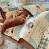 Juego de cuatro piezas de terciopelo de leche clase A invierno doble cara engrosado terciopelo coral ropa de cama para dormitorio estudiantil juego de tres piezas de franela edredón z