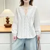 Camisa Retro Francesa de Encaje Bordado con Cuello en V para Mujer, Otoño 2026, Tallas Grandes, Corte Holgado, Versátil, Top Elegante