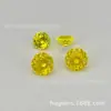 Yag Amarillo Cultivado en Laboratorio (Granate de Aluminio e Itrio Amarillo) con Fluorescencia, Gema Amarilla en Forma de Diamante con Base Facetada Puntiaguda