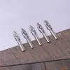 Pluma de inmersión retro estilo europeo Pluma de pluma de pavo real británica Pluma metálica húmeda para estudiante Traje de regalo de cumpleaños