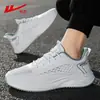 Sapatos Masculinos Huili 2026 Primavera Novos Leves Respiráveis Malha Tênis Esportivos Masculinos Malha Solado Macio Ultra-Leves Tênis de Corrida Masculino