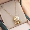 Collar con colgante de campana y candado de la fortuna para mujer, estilo coreano japonés, cadena de oro rosa de 18 quilates, acero de titanio, joyería popular en Internet.