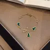 Pulsera de Trébol de Circonita y Nácar Lujo Ligero Temperamento de Gama Alta Joyería Estilo Coreano Ins Celebridad de Internet Estilo Popular Joyería al por Mayor