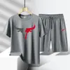 Roupa Esportiva Casual da Moda Masculina Secagem Rápida Tamanho Grande Conjunto de Duas Peças Verão Seda de Gelo Camiseta Shorts Venda Direta da Fábrica