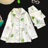 Conjunto de ropa de casa para niños con cuello de solapa, adecuado para primavera y otoño, fino y ligero, cárdigan de manga larga, estilo coreano, pijama de algodón con estampado de nubes para niñas