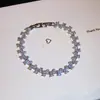 Pulsera de flor redonda con cierre de circonita, lujo ligero, alta gama, pulsera exquisita con un diseño elegante, versátil y a la moda, venta al por mayor