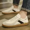 Zapatillas de entrenamiento alemanas de primavera, estilo retro para hombre, adecuadas para primavera y otoño, con suela de goma, zapatillas deportivas casuales, zapatos de hombre, zapatillas blancas de cuero genuino