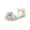 Sandalias Infantiles 2026 Nuevas de Verano Más Vendidas Zapatos de Princesa para Niños Niñas Pequeñas Zapato Cerrado con Pedrería Suela Suave Elegantes Zapatos de Cristal