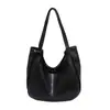 Bolso Tote de Moda Europeo y Americano para Commuter para Mujer 2025 Otoño Nuevo Retro Gran Capacidad Estilo Extranjero Lujo Ligero Bolso de Hombro Único