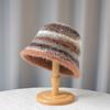 Gorro de pescador de lana estilo coreano para mujer, cálido, con parches y letras, para otoño e invierno, elegante y a la moda, de punto a juego.