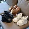 Zapatos de Invierno para Niños 2026 Botas tipo Martin para Niños Botines Cortos de Cuero Grandes para Niños Botas de Nieve Calientes con Forro de Felpa para Niñas Exportación