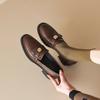 ¡París en la orilla izquierda ~! Mocasines británicos de tacón grueso con hebilla dorada, zapatos pequeños de cuero para mujer, zapatos negros de charol de una sola capa