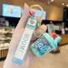 Nuevo Llavero de Taza de Té con Leche de Frutas y Verduras Relleno de Aceite Lindo Colgante Pequeño de Arena Movediza Líquida Accesorios de Aguacate Regalo Venta al por Mayor