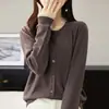 Casaco Feminino de Lã Tricotada, Bloqueio de Cores, Gola Redonda Dupla, Botões, Manga Longa, Caimento Solto, Emagrecedor, Novo Estilo 2026, Cardigan Elegante