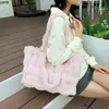 Bolso de hombro de felpa transfronterizo para otoño e invierno, gran capacidad, bolso tote suave y esponjoso, estilo delicado, adecuado para estudiantes y personas que van al trabajo