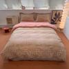 Ropa de cama retro pastoral de algodón de cuatro piezas, funda de edredón gruesa de algodón cepillado de tres piezas, venta al por mayor de textiles para el hogar Nantong, transmisión en vivo