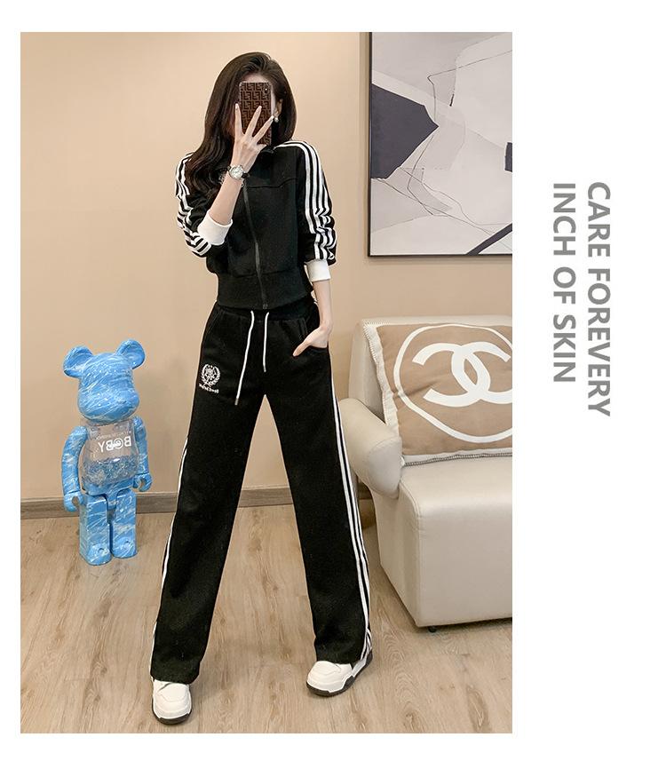 跨境淘货源分销2023秋冬季新款街头潮流减龄小个子爆款欧货网红款运动套装休闲运动气质休闲时尚流行新款秋装秋装女装时尚套装套装女装秋季套装女套装女女士运动服女装两件套套装卫衣套装休闲套装秋季套装女装时尚套装盐系休闲套装女装2023百搭设计感小众洋气欧货阿里国际站跨境采购Cross-border, shopping source, foreign trade, export, distribution 2023 fall, winter, new, street trend, explosive, European goods, network red, sportswear, leisure sports, temperament leisure, fashion popular, new autumn wear, autumn women's wear, fashion suit, women's wear, women's wear, women's wear, women's sportswear, women's two-piece, hoodie suit, casual suit, autumn suit, women's wear, Fashion suit salt department, casual suit women's dress, Ali International Station, cross-border procurement