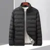 Material de grafeno, mismo estilo que la chaqueta de algodón, cálida de invierno, casual, ligera, cuello alto, casual de invierno, corte holgado, chaqueta de nuevo estilo para hombre
