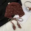 Nuevo Gorro de Ganchillo Hueco con Flor Hecho a Mano para Mujer Primavera/Verano 2026, Gorro de Punto con Borlas Estilo Étnico
