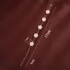 Pulsera Brillante de Cinco Hojas Estilo Coreano de Lujo Ligero para Mujer, Versátil y de Moda, Artículo Popular Transfronterizo, Perfecta para el Adorno Diario