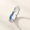 Anillo de Cruz de Diamante de Colores Estilo Ins para Mujeres Mayores Lujo Ligero Diseño de Nicho Estilo Frío Avanzado Personalidad Chica Picante Anillo de Dedo