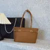 Elegante Bolso Sencillo Otoño 2026, Popular y Versátil, Nuevo Bolso Tote de Moda para Mujer, Bolso de Hombro de Cuero Suave