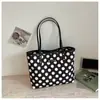 Bolso grande de moda de lunares transfronterizo para mujer, nuevo bolso tote casual de gran capacidad, versátil para ir al trabajo, moderno bolso de hombro y para el antebrazo