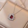 Collar para Mujer, Joyería que No se Desvanece, Mariposa Corazón, Acero Titanio, Versátil, de Alta Gama, Colgante de Diseño Nicho, Cadena Simple para Clavícula