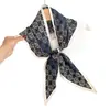 Pañuelo de Cabeza Retro Hot Girl para Mujer, Bufanda Triangular de Moda Primavera y Verano, Bufanda Decorativa Versátil de Seda Artificial, Pañuelo para el Cuello, Tendencia de Top Tubo