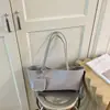 Bolso de hombro de nailon simple, moderno, ligero, de gran capacidad, estilo casual para madre e hija, bolso tote versátil para el día a día, modelo nuevo