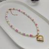 Collar con colgante de amor de personalidad europea y americana transfronteriza para combinar con todo, estilo bohemio de vacaciones para mujer, pieza de cerámica suave de color, cadena para clavícula