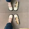 Zapatos de Solapa Baja Mary Jane Retro Francés Versátiles Zapatos Individuales Otoño 2026 Zapatos Nuevos Suela Plana Ligeros Combinan con Falda Zapatos de Mujer