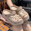 Sandalias de verano para mujer de EVA, suela gruesa antideslizante para exteriores, diseño de dibujos animados lindos, estilo que cubre los dedos del pie, venta al por mayor