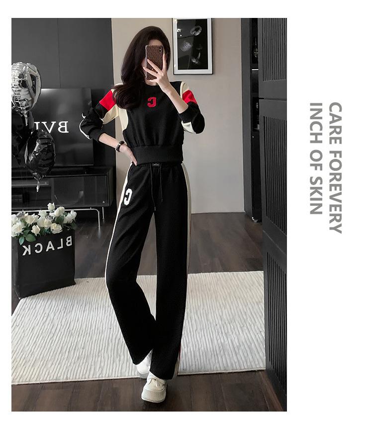 跨境淘货源分销2024秋冬季新款街头潮流减龄小个子爆款欧货网红款运动套装休闲运动气质休闲时尚流行新款秋装秋装女装时尚套装套装女装秋季套装女套装女女士运动服女装两件套套装卫衣套装休闲套装秋季套装女装时尚套装盐系休闲套装女装2024百搭设计感小众洋气欧货阿里国际站跨境采购Cross-border, shopping source, foreign trade, export, distribution 2024 fall, winter, new, street trend, explosive, European goods, network red, sportswear, leisure sports, temperament leisure, fashion popular, new autumn wear, autumn women's wear, fashion suit, women's wear, women's wear, women's wear, women's sportswear, women's two-piece, hoodie suit, casual suit, autumn suit, women's wear, Fashion suit salt department, casual suit women's dress, Ali International Station, cross-border procurement