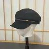 Sombrero plano de moda estilo japonés con lunares para mujer, sombrero octogonal retro estilo pintor británico de otoño e invierno, hace que la cara se vea más pequeña, sombrero casual para parejas