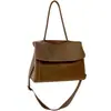 Bolsa de Gran Capacidad 2026 Otoño e Invierno Nuevo Maletín Retro de Moda para Mujer Diseño de Nicho Bolso Grande de Hombro Cruzado Moda