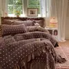 Conjunto de Roupa de Cama Vintage Floral de Veludo Leiteiro de Quatro Peças com Colcha, Capa de Edredom de Veludo Coral Bebê Espessa de Lado Duplo para Inverno